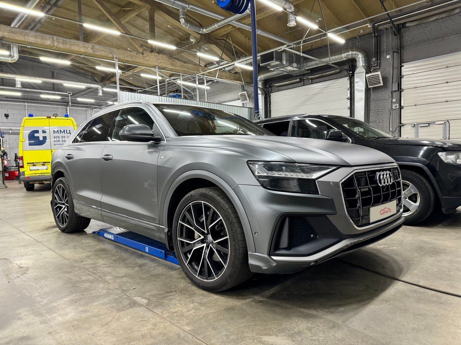 Audi Q8 в автоцентре КРАС