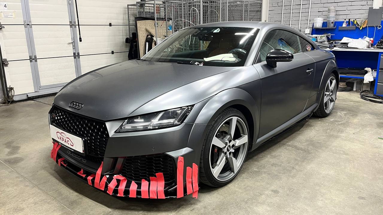 Обслуживание Audi TT на сервисном посту