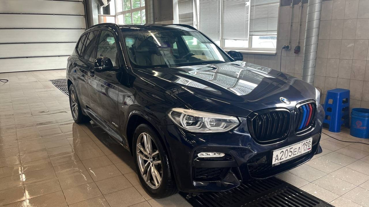 BMW X3 в ремонтной зоне КРАС