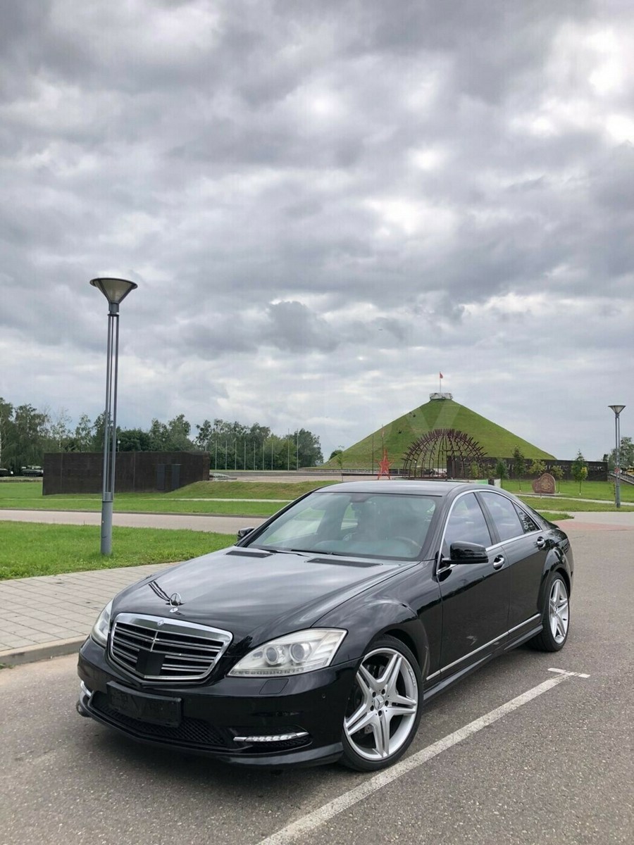 Mercedes-Benz S-Класса в автоцентре КРАС