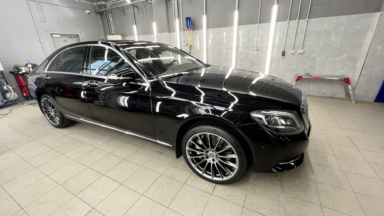 Обслуживание Mercedes-Benz S-Класса на сервисном посту